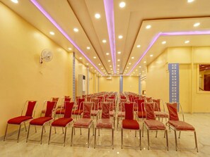 House | Meeting facility