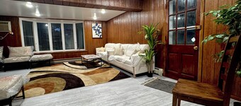 Tranquil 4-bedroom house with AC in Elkins Park