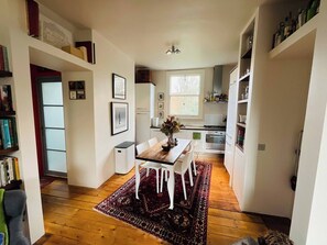 Shared Dormitory, 1 Bedroom, Patio, Garden View | Dining room