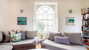 Dortoir partagé, 1 chambre, patio, vue sur le jardin | Salle de séjour