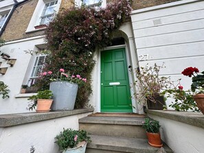 Shared Dormitory, 1 Bedroom, Patio, Garden View | Exterior detail - Room-cozy and Comfortable Double Bedroom (London)