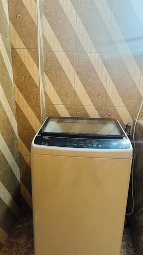 Sunlit Top Floor +Starlink Wi-Fi + Laundry Machine