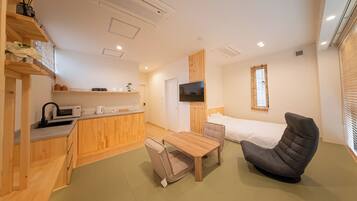 301 Non Smoking | Free WiFi, bed sheets
