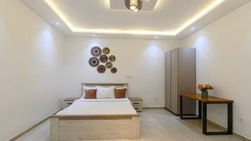 1 bedroom, iron/ironing board, internet