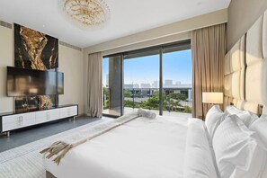 3 chambres, fer et planche à repasser, Wi-Fi, draps fournis