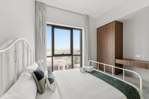 3 chambres, fer et planche à repasser, Wi-Fi, draps fournis