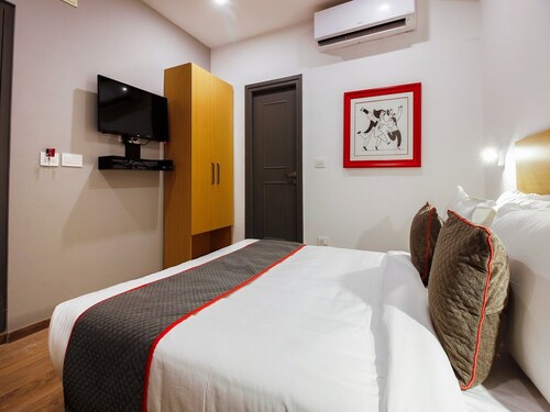 Super Townhouse RCC Elite