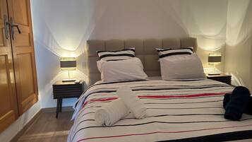 4 chambres, fer et planche Ă repasser, Wi-Fi, draps fournis