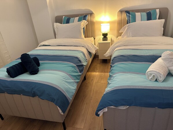 4 camere, ferro/asse da stiro, Wi-Fi, lenzuola