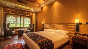 In-room safe, desk, laptop workspace, iron/ironing board