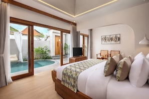 One Bedroom Deluxe Pool Villa | In-room safe, blackout curtains, iron/ironing board, free WiFi - La Tropica Canggu Bali (Canggu)