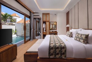 Caja de seguridad en la habitación y cortinas blackout