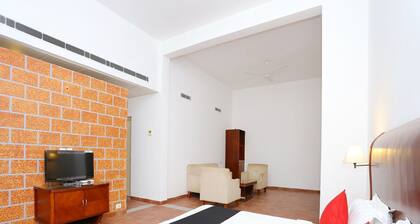 Super Townhouse Island Inn