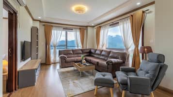 Suíte premium | Ferros/tábuas de passar roupa, roupa de cama