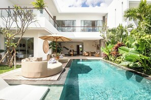 Villa (4 Bedrooms) | Exterior