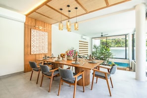 Villa (5 Bedrooms) | Exterior