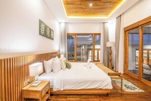 Villa (6 Bedrooms) | Exterior