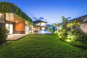 Villa (5 Bedrooms) | Außenbereich