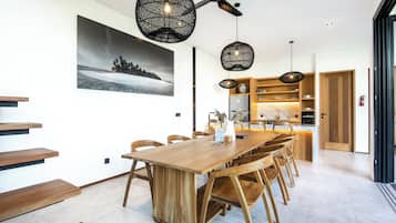 Villa (5 Bedrooms) | Exterior