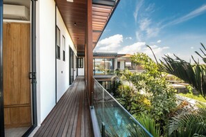 Villa (5 Bedrooms) | Exterior