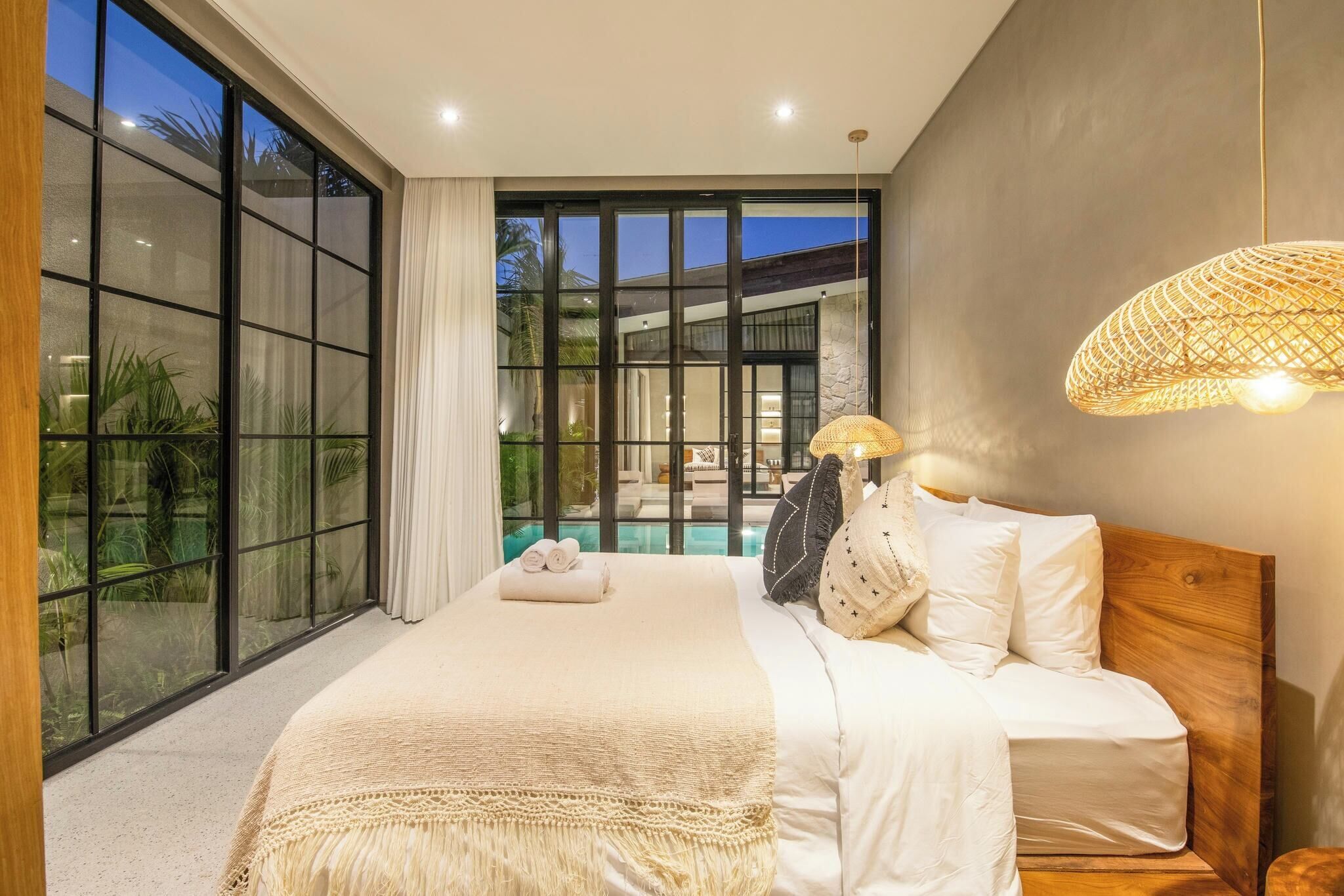 Villa (5 Bedrooms) | Exterior