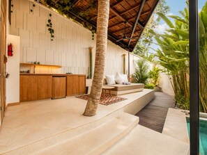 Exterior - Deluxe 1-br Villa With Pool, 4 Mins to Echo Beach (Canggu)