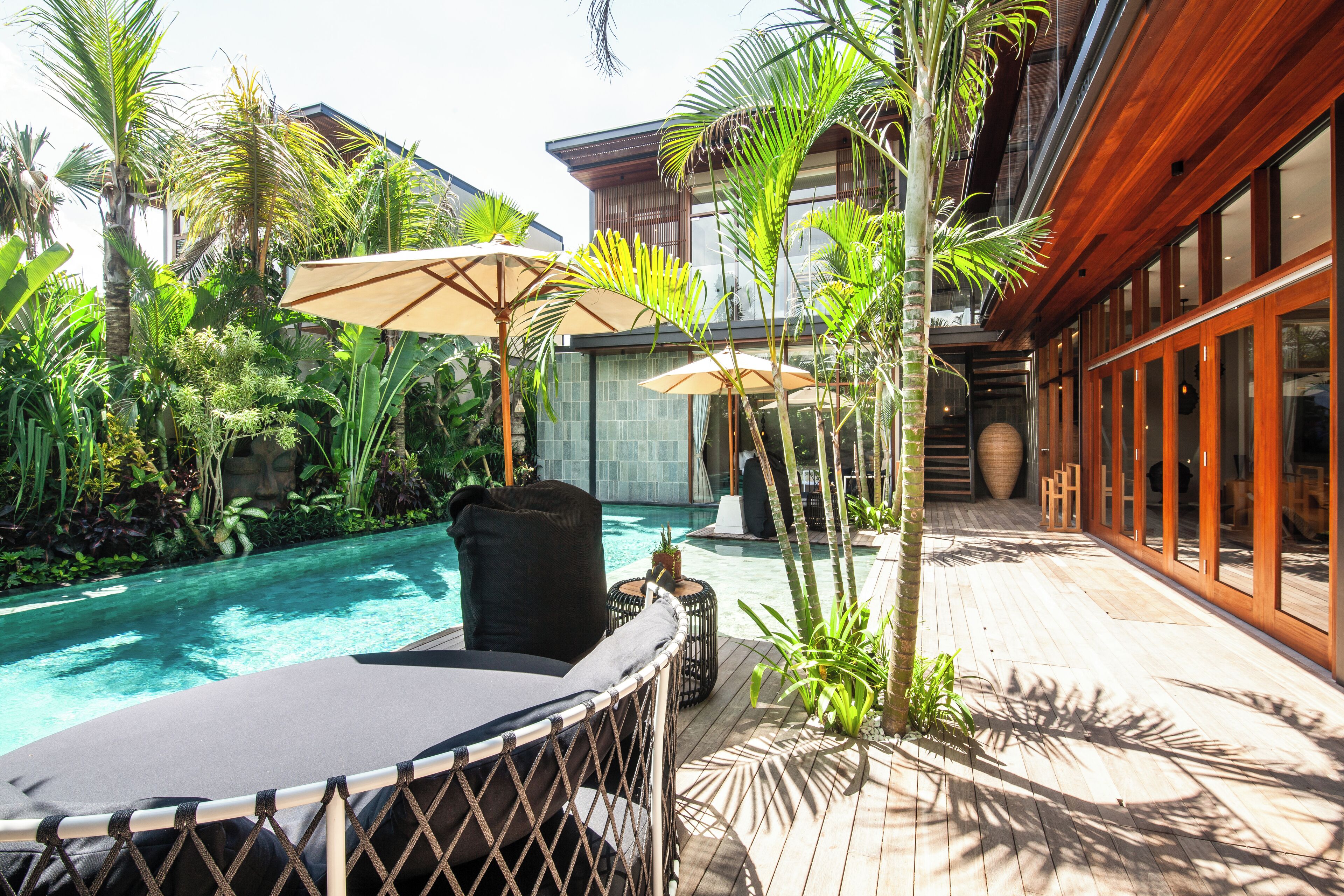 Villa (6 Bedrooms) | Exterior
