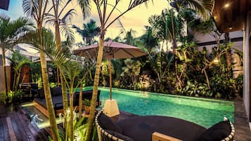 Villa (6 Bedrooms) | Exterior