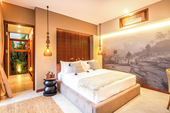 Villa (6 Bedrooms) | Exterior