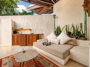 Exterior - Stunning 1-br Villa With Pool, Echo Beach 4 Mins (Canggu)