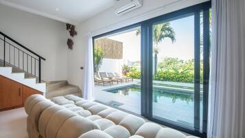 Villa (4 Bedrooms) | Exterior