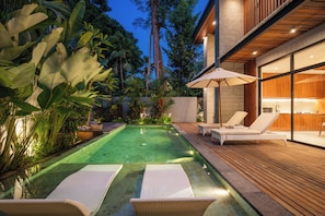 Villa (5 Bedrooms) | Exterior