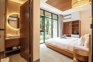 Villa (5 Bedrooms) | Exterior