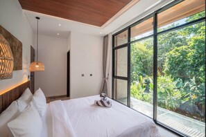 Villa (5 Bedrooms) | Exterior