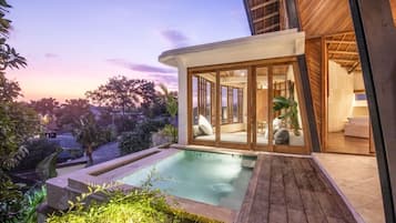 Apartment (2 Bedrooms) | Front of property