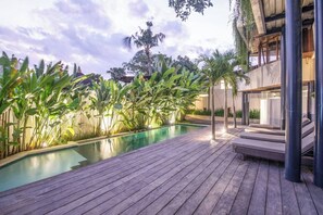 Apartment (1 Bedroom) | Exterior - Exquisite 1-br Loft Art Deco Charm Shared Pool (Canggu)