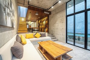 Villa (4 Bedrooms) | Exterior