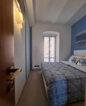 2 Schlafzimmer, Bügeleisen/Bügelbrett, Bettwäsche