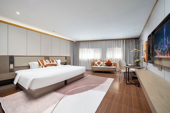 Deluxe Double Room | Desk, laptop workspace, free WiFi