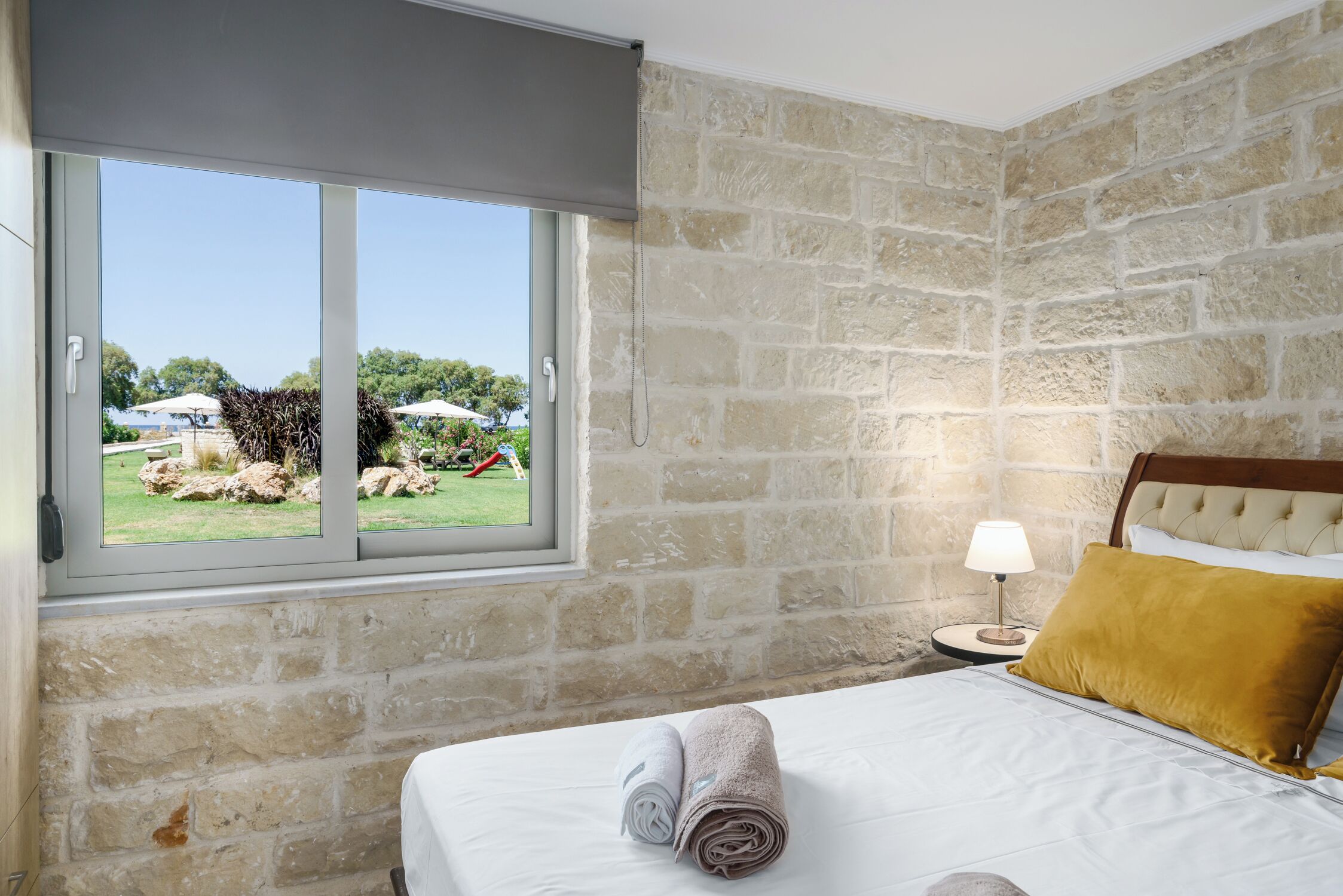 3 soveværelser, pengeskab på værelset, strygejern/strygebræt