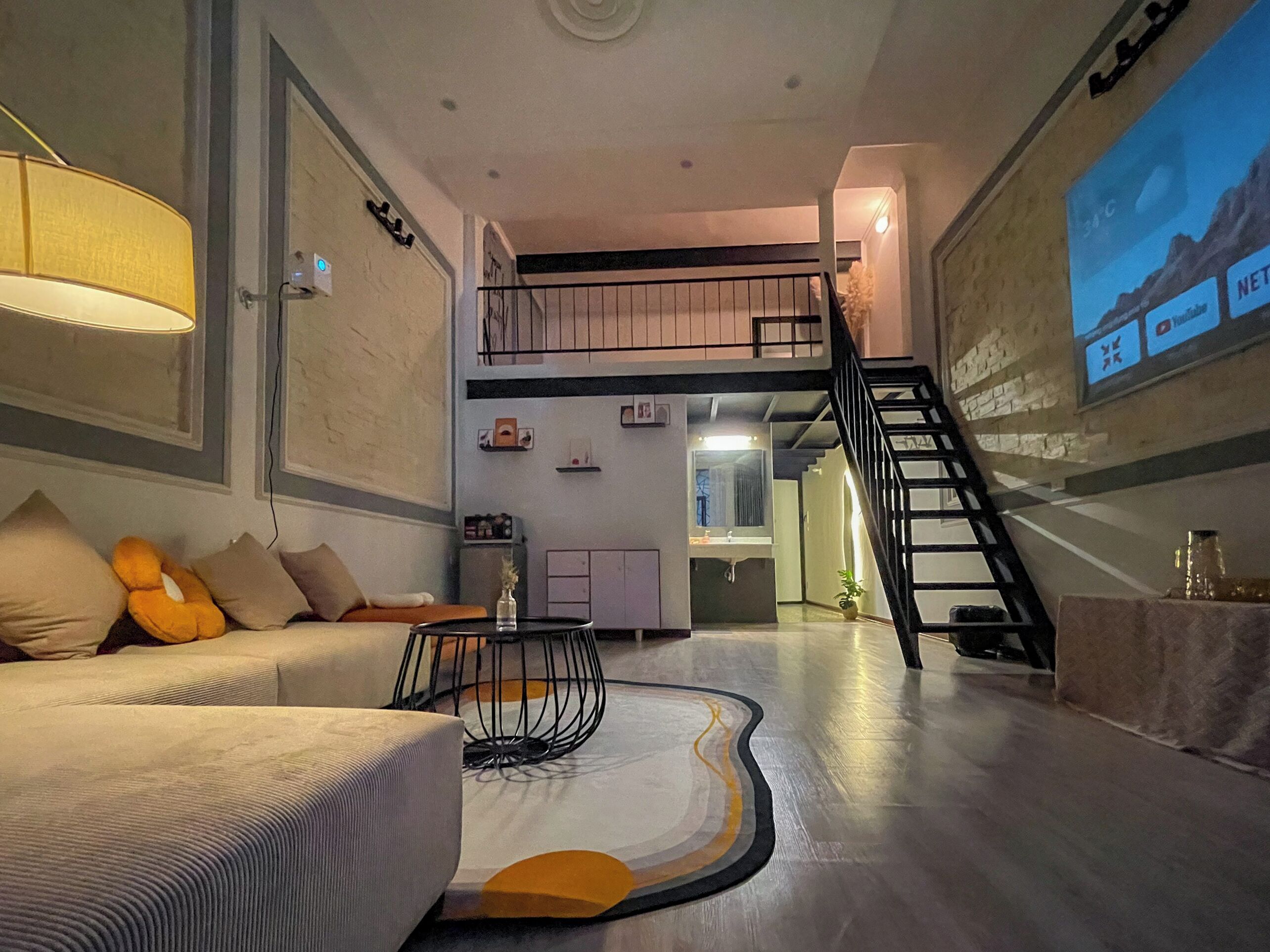 32-Zoll-LED-Fernseher mit Digitalempfang