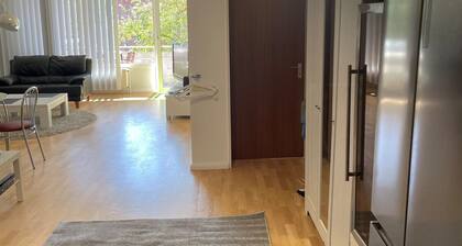 Möblierte 3-Zimmer-Wohnung mit Balkon im HotSpot von Hamburg-Eimsbüttel.