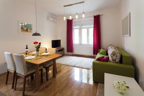 TV - Wonderful apartment with AC in charming Zagreb (Zagreb)