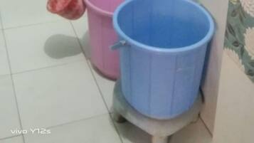 Dusche, Handtücher, Seife, Shampoo