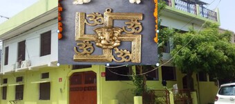 L/99 HOME STAY AYODHYA WITH AC TO SERVE PILGRIMS, FREE ARO WATER & MORNING TEA