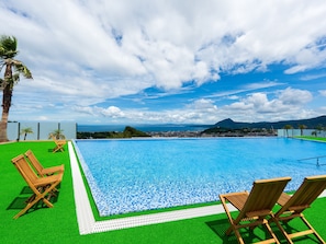 Seasonal outdoor pool