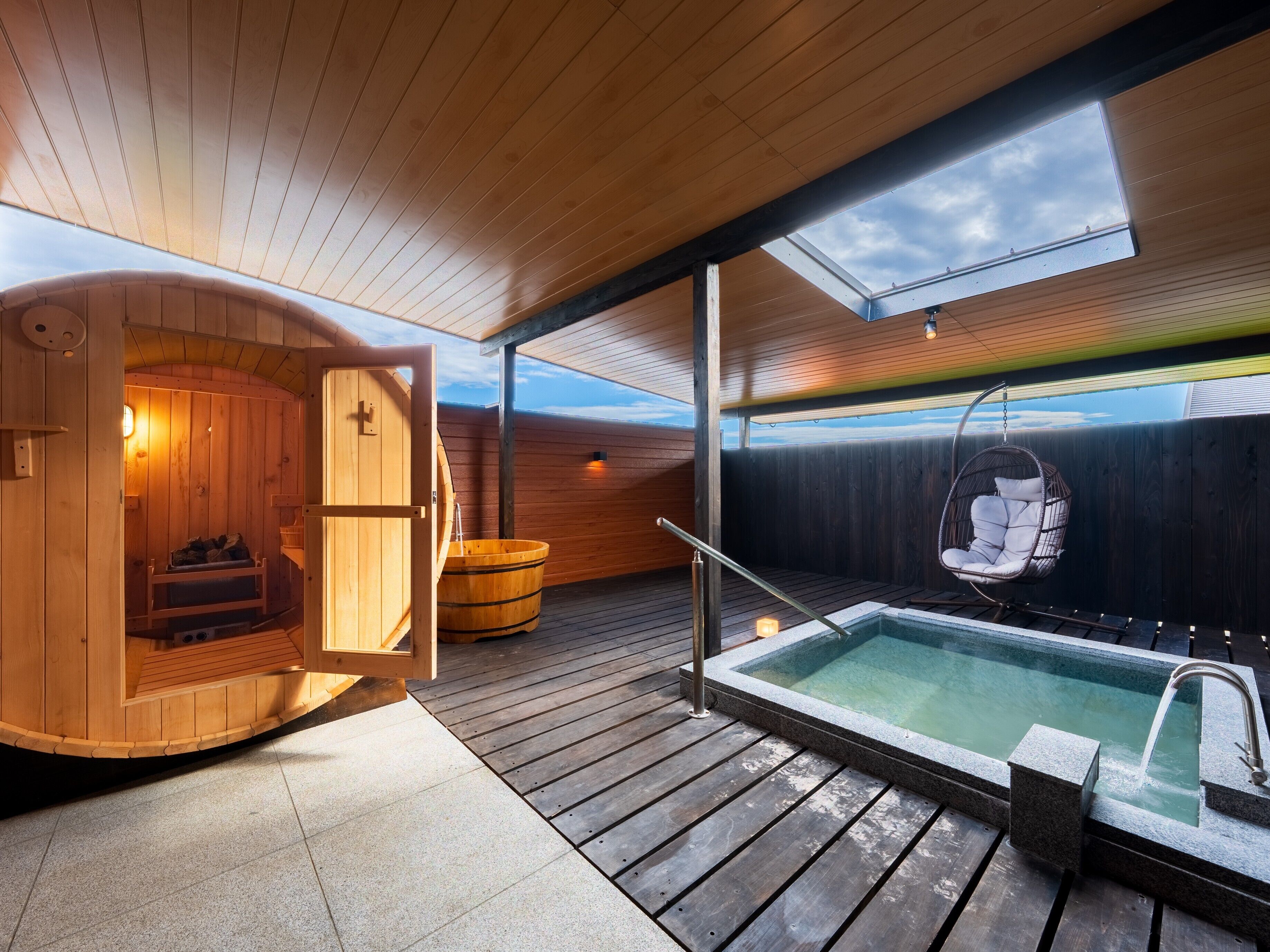 [Standard Villa / Western-style Room / 3 Beds] with Hot Spring and Mild Sauna , Non Smoking | Free WiFi