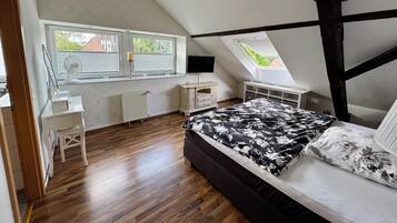 2 slaapkamers, een strijkplank/strijkijzer, wifi, beddengoed