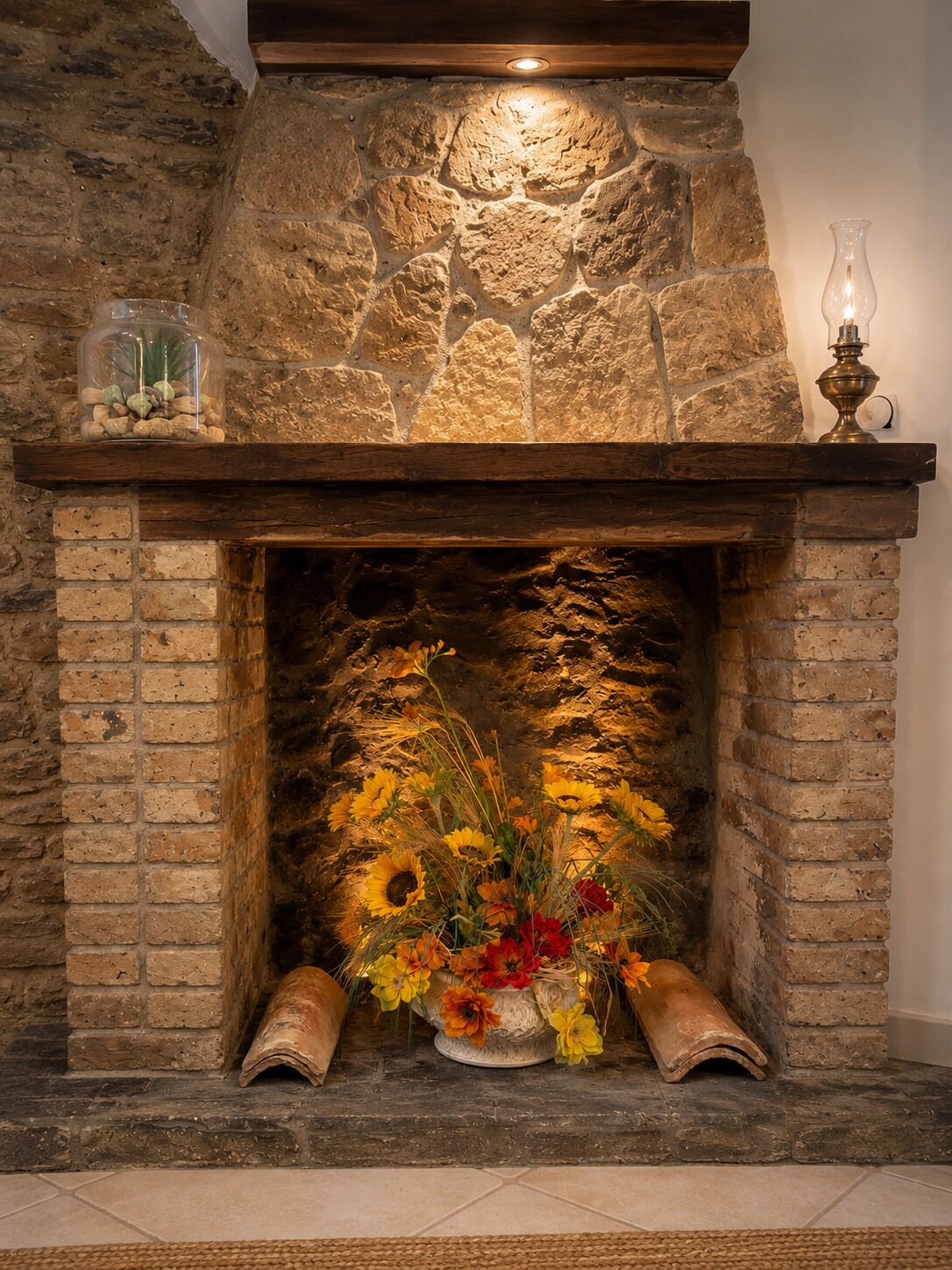 Apartment, Garden View | Living area | 27-inch LCD TV with digital channels