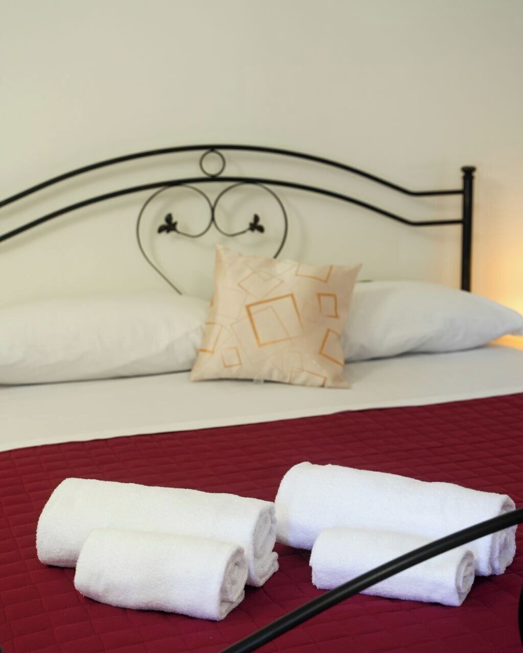 Kahden hengen huone | Minibaari, ilmaiset vauvansängyt, ilmainen Wi-Fi, vuodevaatteet